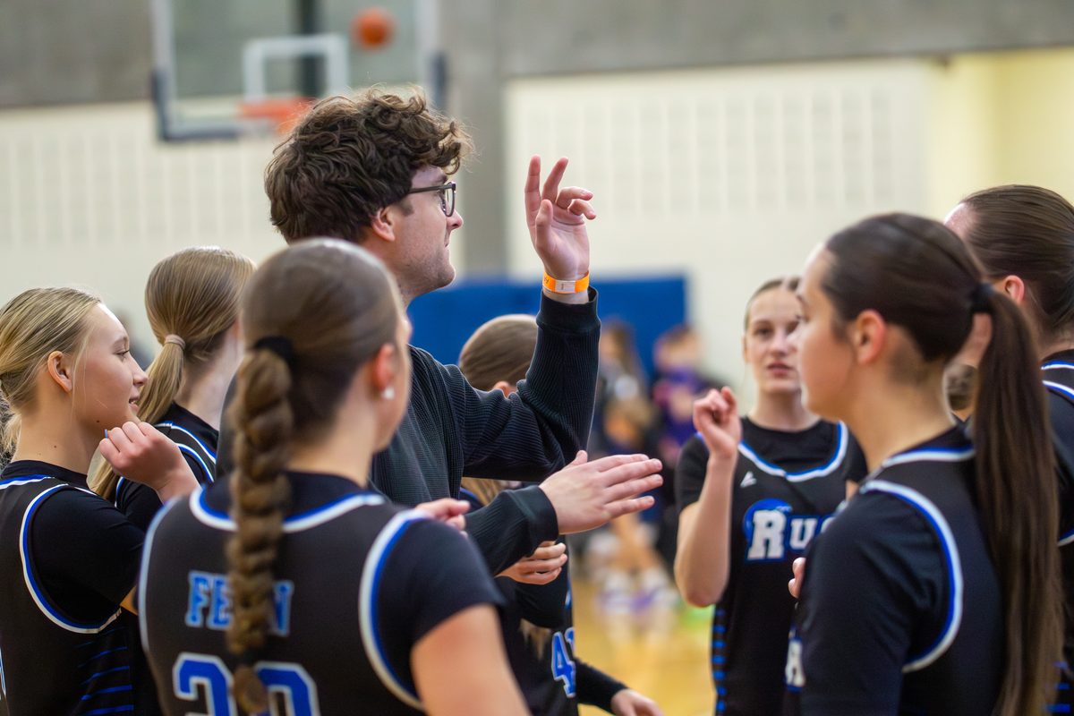MN Rush Girls Huddle